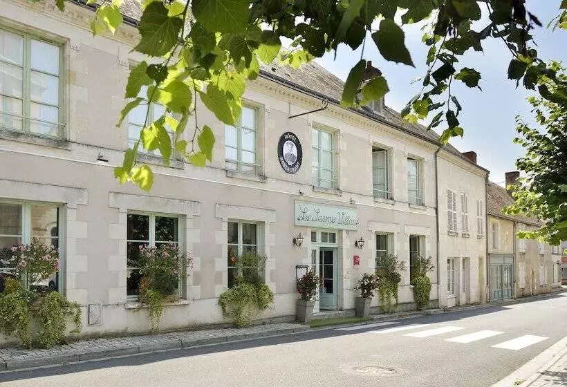 ホテル Auberge Savoie‑villars