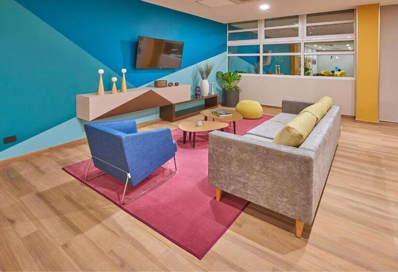 호텔 City Express Suites By Marriott Cancún Aeropuerto