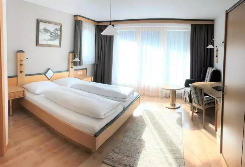 Hotelli Garni Aurora