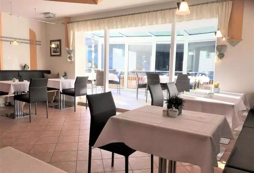 Hotelli Garni Aurora