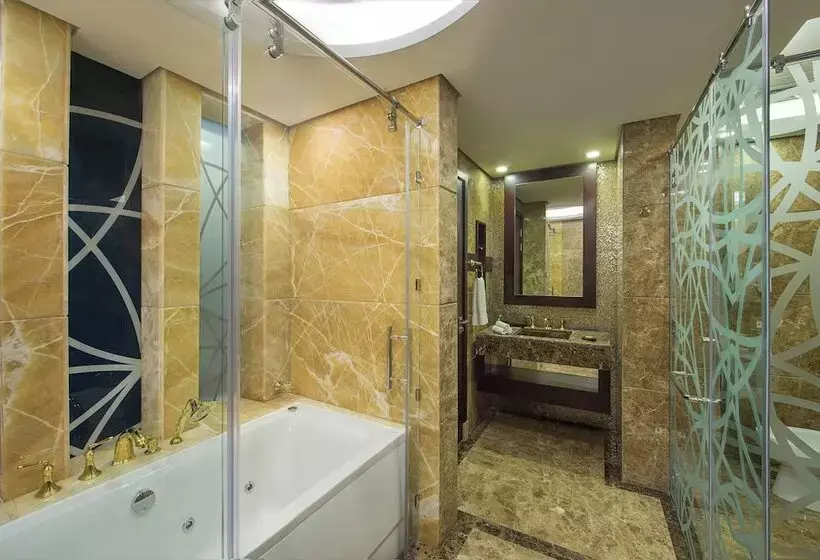 هتل Grand Mercure Business Bay