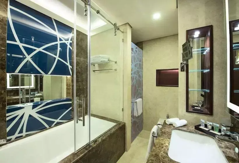 هتل Grand Mercure Business Bay