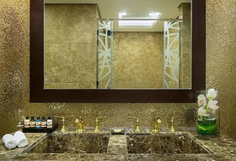هتل Grand Mercure Business Bay