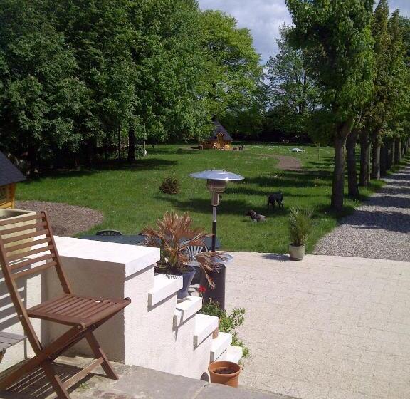 ホテル Le Château Des Lumières De La Baie De Somme Chambre D Hôtes De Charme