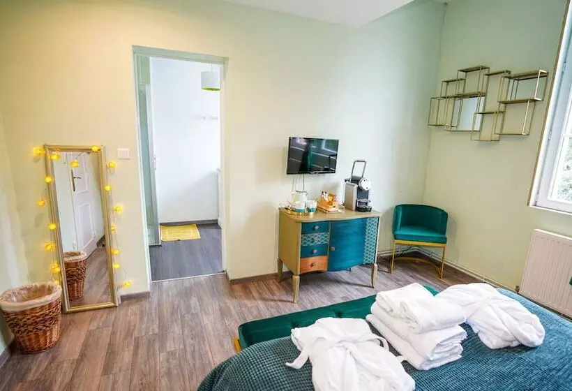 Hotelli Le Château Des Lumières De La Baie De Somme Chambre D Hôtes De Charme