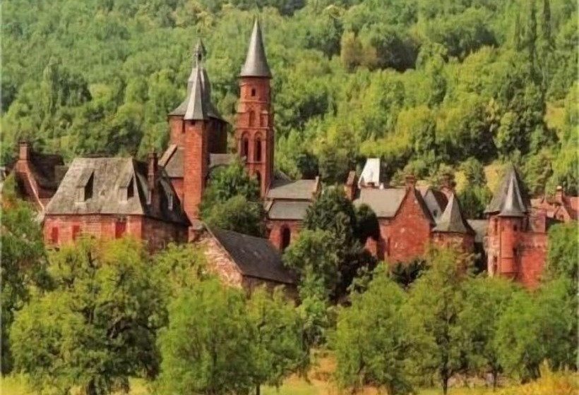 Hotel Auberge De La Xaintrie