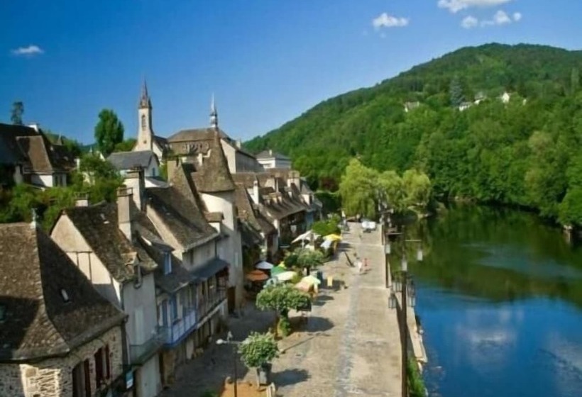 Hotel Auberge De La Xaintrie