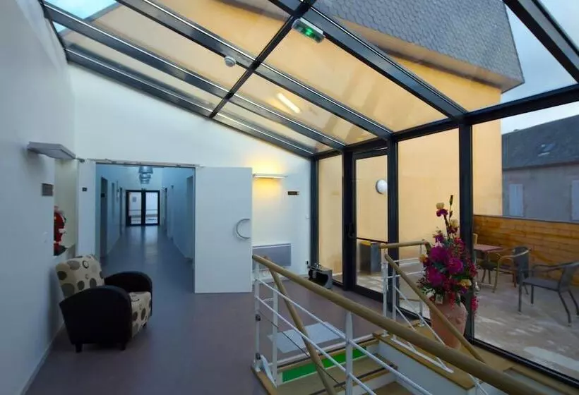 ホテル Auberge De La Xaintrie