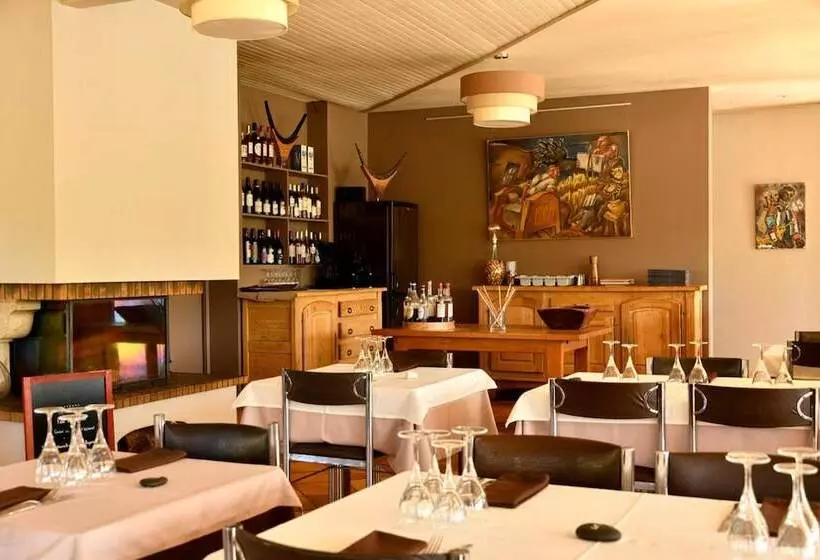 Hotelli Logis Hôtel & Restaurant Le Pardaillan