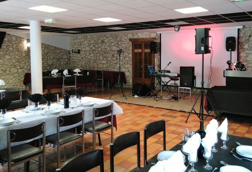 فندق Logis Hôtel & Restaurant Le Pardaillan