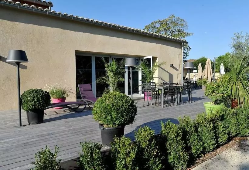 Hotelli Logis  Hôtel Spa Restaurant L Epicurial