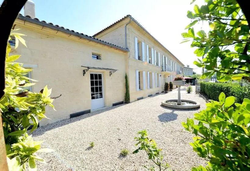 Hotelli Logis  Hôtel Spa Restaurant L Epicurial