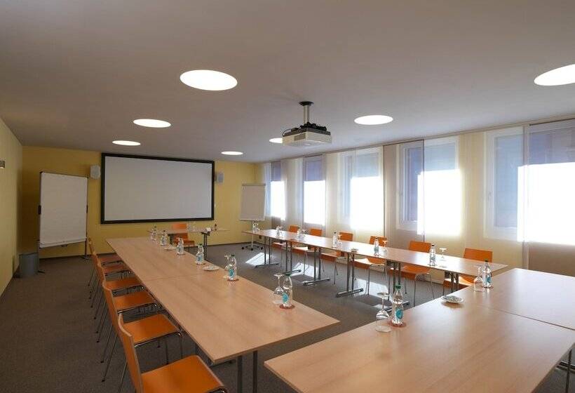 בית מלון כפרי Ochsen Lodge By Ochsen Lenzburg