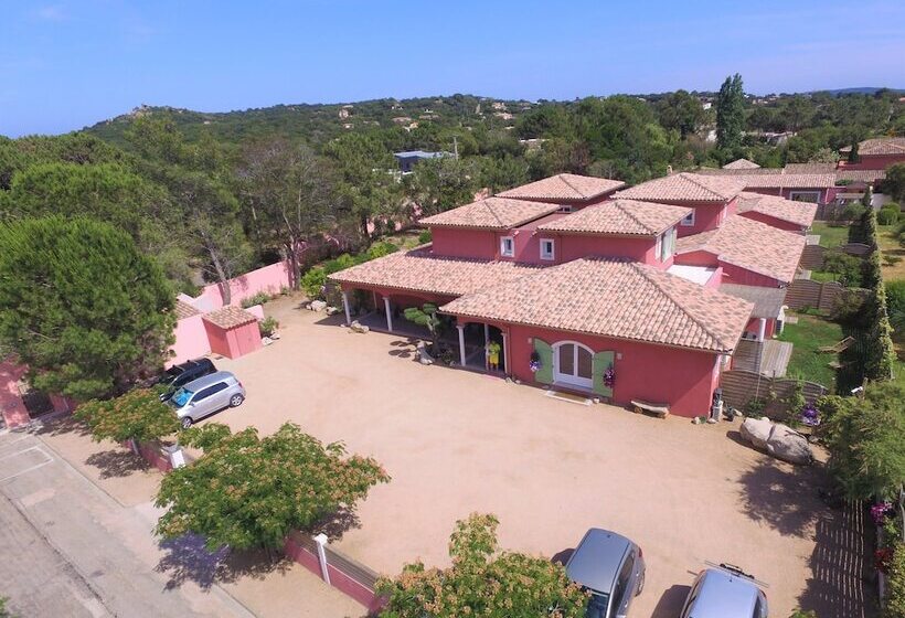 בית מלון כפרי Résidence Cala Corsa