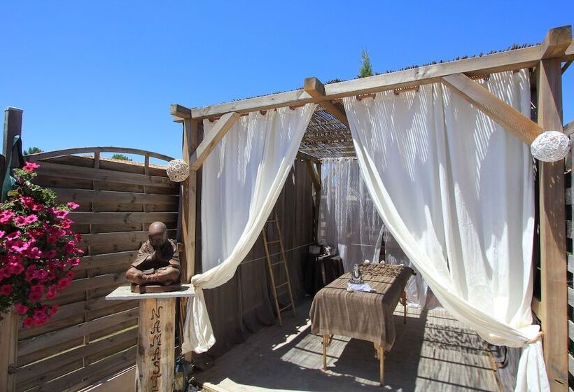 בית מלון כפרי Résidence Cala Corsa