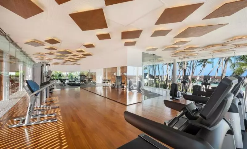 هتل The Westin Maldives Miriandhoo Resort