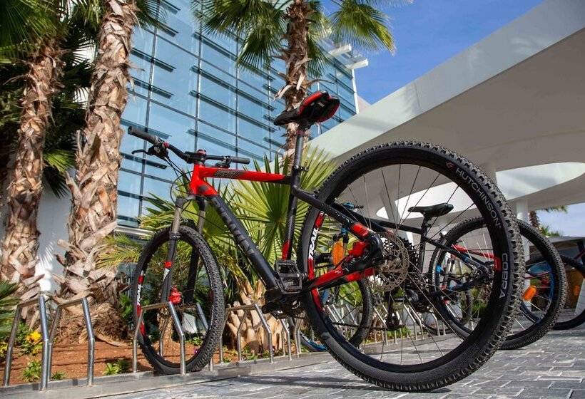 ホテル The View Bouznika