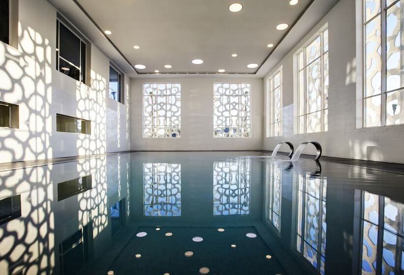 ホテル The View Bouznika