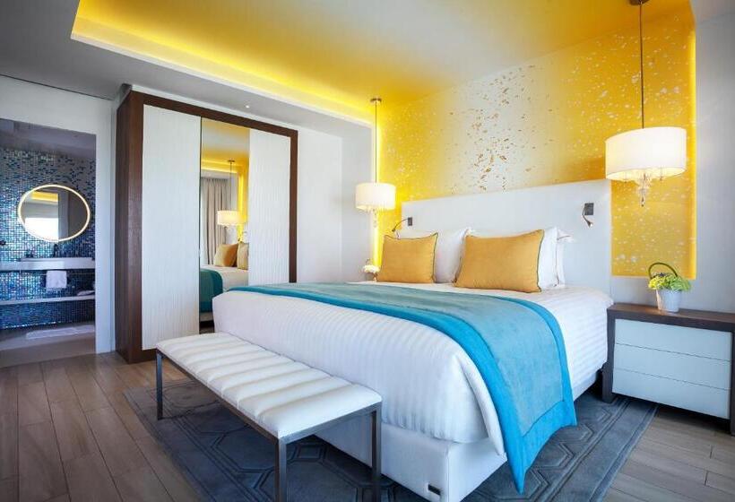 ホテル The View Bouznika