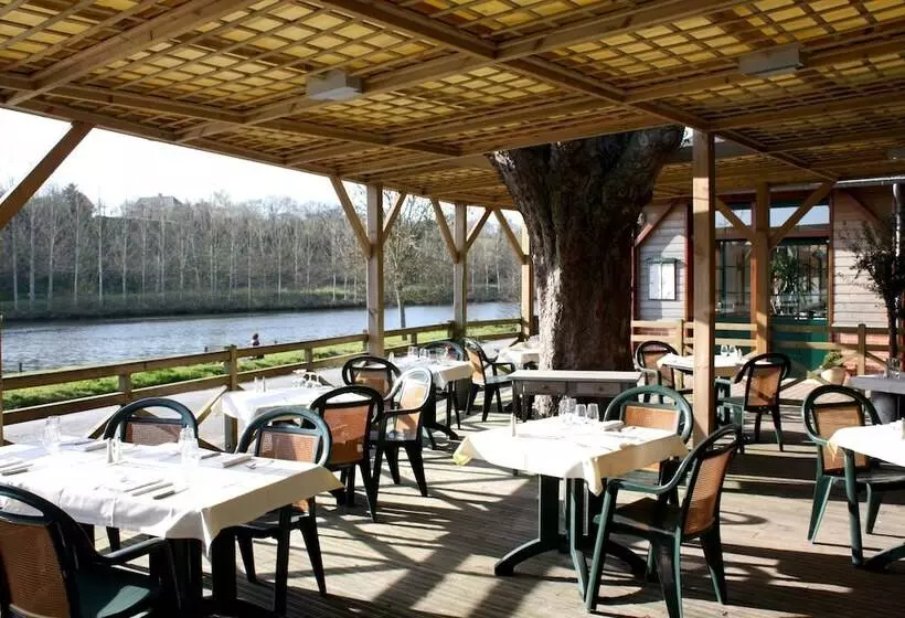 Otel Logis Hôtel Restaurant Beau Rivage