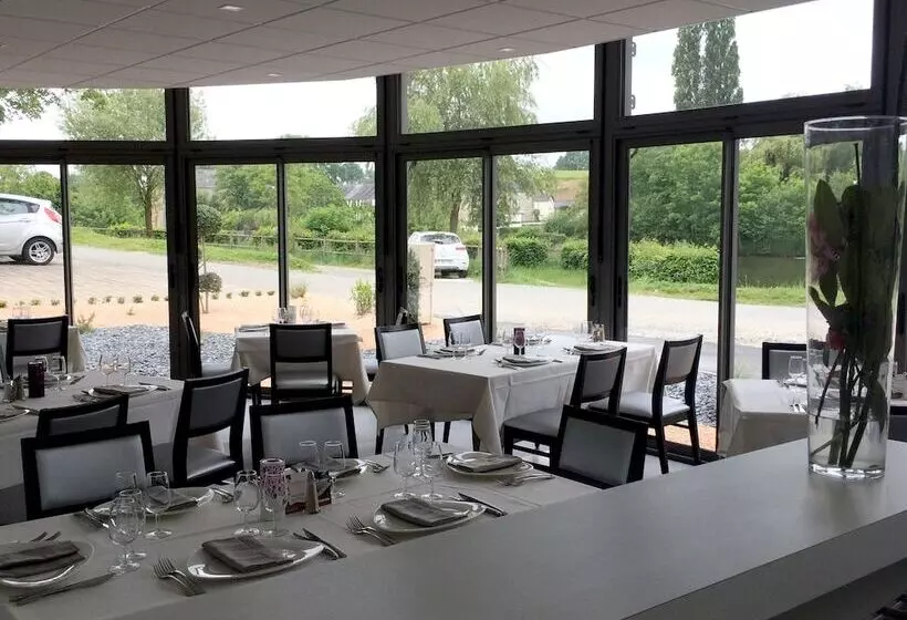 Otel Logis Hôtel Restaurant Beau Rivage
