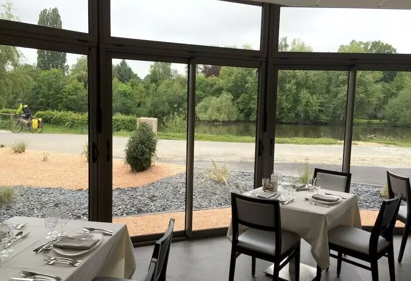 Otel Logis Hôtel Restaurant Beau Rivage