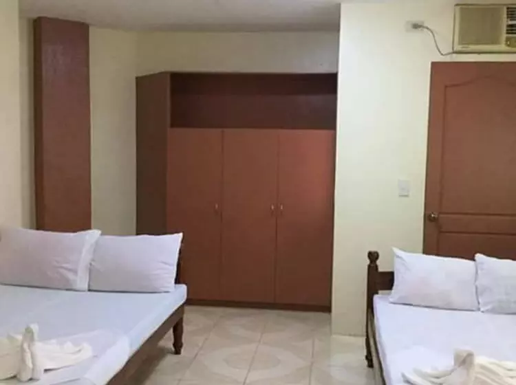 ペンション N & F Guest House