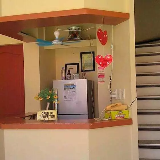 ペンション N & F Guest House