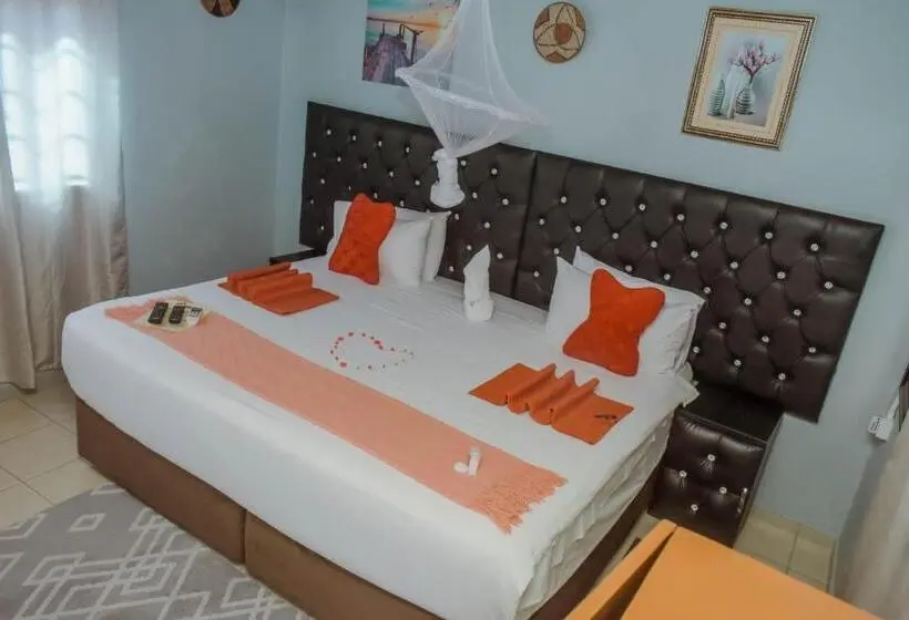 پانسیون African Inn
