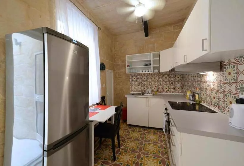 هاستل Vallettastay Lovely House Private Rooms