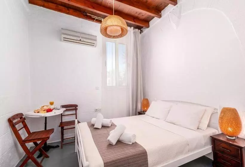 Auberge 32 | Old Town