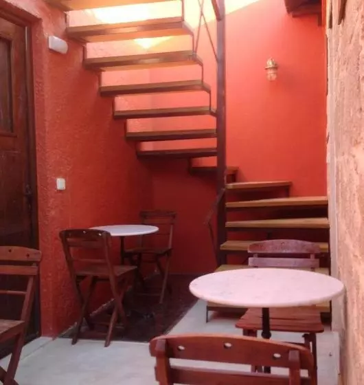 Auberge 32 | Old Town