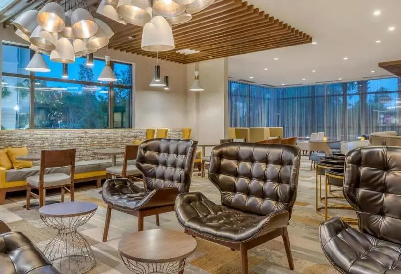 Cambria Hotel Charleston Riverview