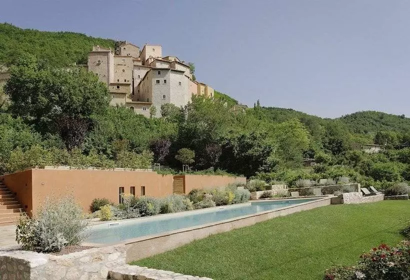 Hotelli Castello Di Postignano Relais