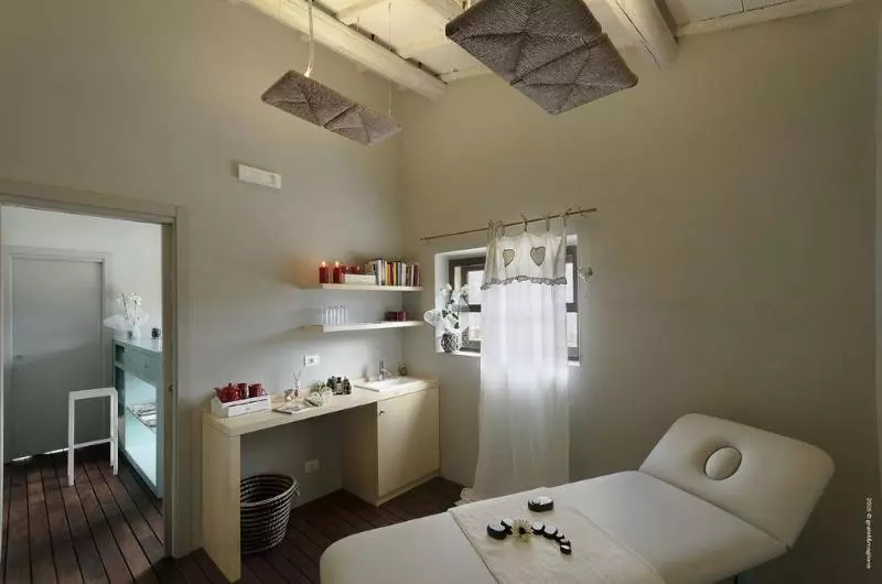 Hotelli Castello Di Postignano Relais