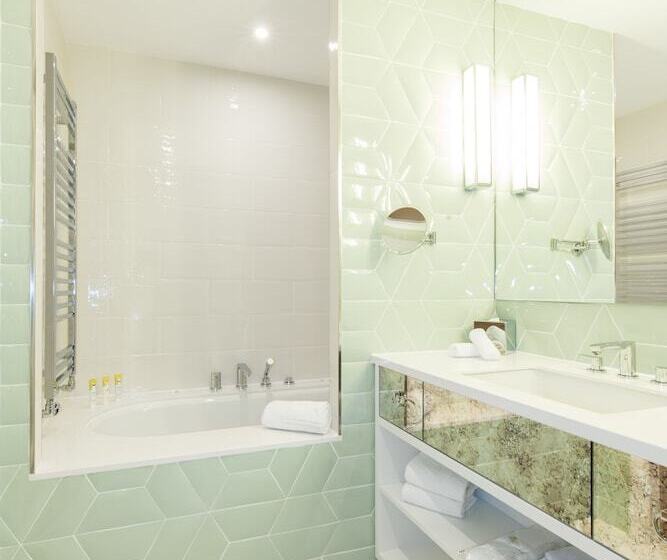 בית מלון כפרי Chais Monnet & Spa