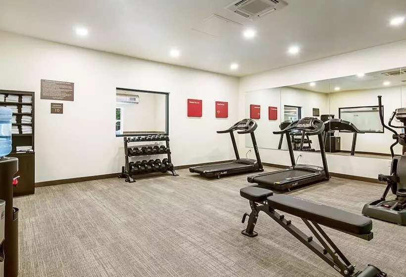 Hotelli Comfort Suites