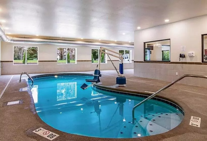 Hotelli Comfort Suites