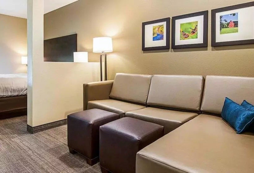Hotelli Comfort Suites