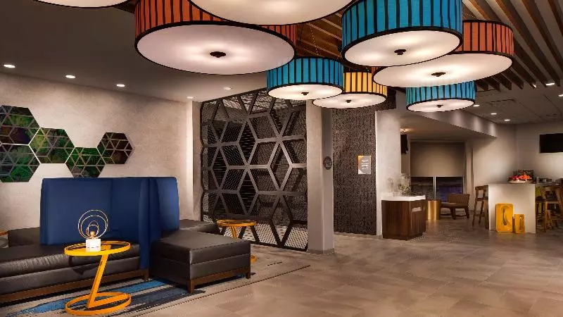 ホテル Glō Best Western Kanata Ottawa West