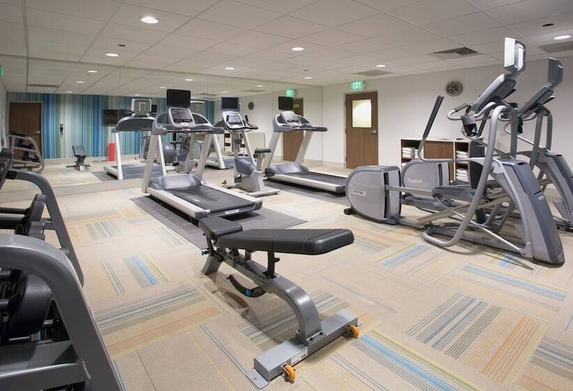 בית מלון כפרי Holiday Inn Express & Suites   Dayton Southwest, An Ihg