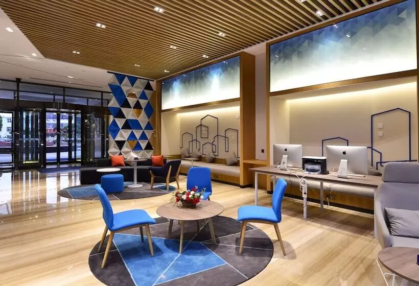 Hotelli Holiday Inn Express Luanchuan, An Ihg