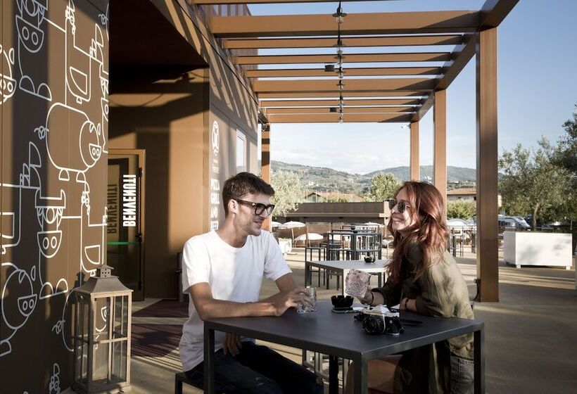 هتل Hu Firenze Camping In Town