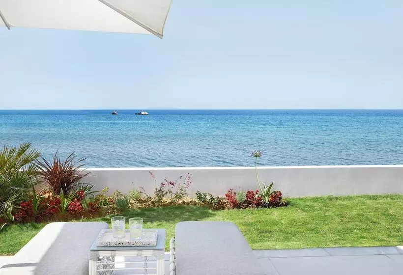 Hotelli Ikos Aria
