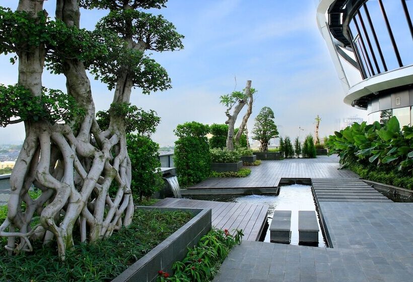 فندق Jhl Solitaire Gading Serpong