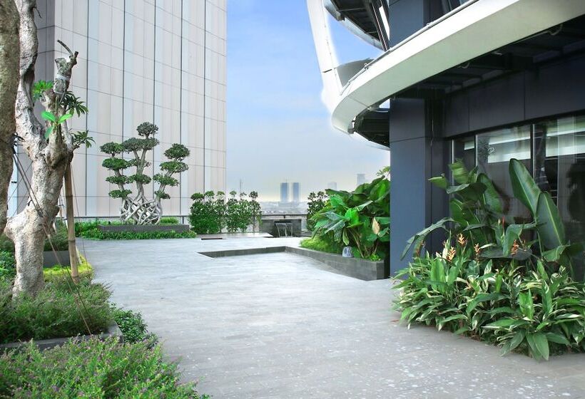 فندق Jhl Solitaire Gading Serpong