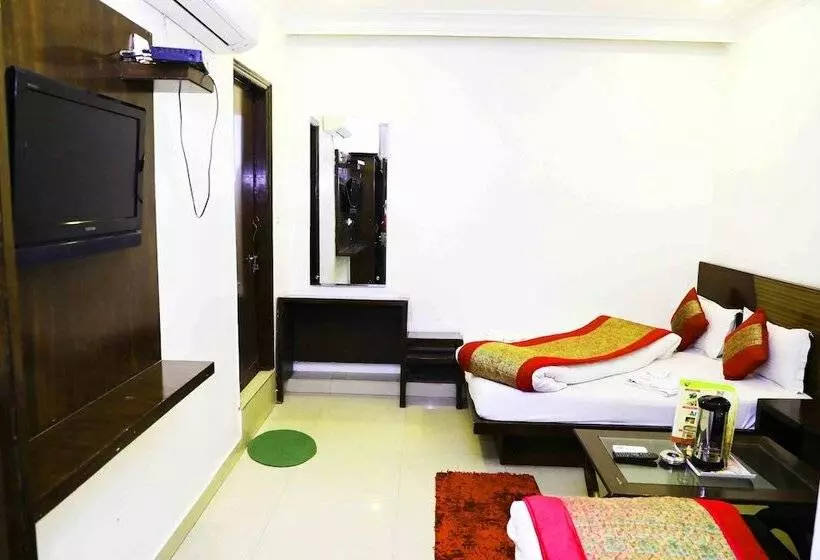 هتل Kumar Palace