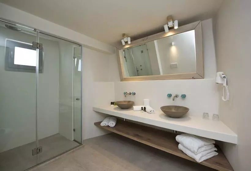 هتل Legacy Suites