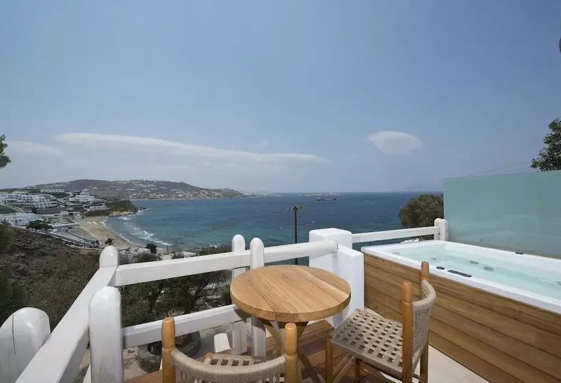 هتل Legacy Suites