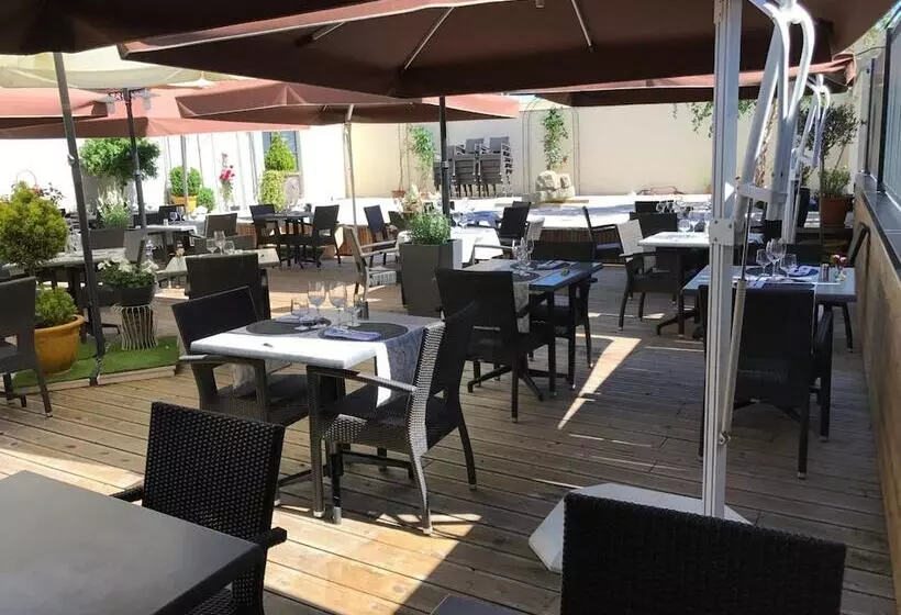 Logis Hotel Restaurant Le Relais D Aligre